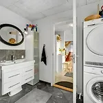 3 Bedroom Beautiful In Hébergement de vacances Vemb