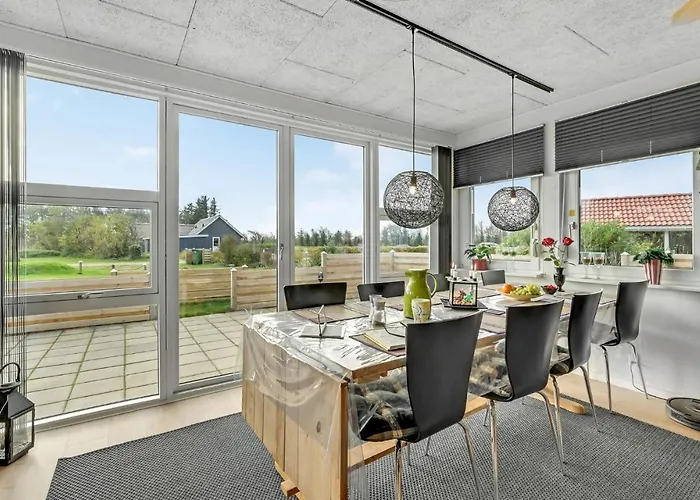 3 Bedroom Beautiful In *