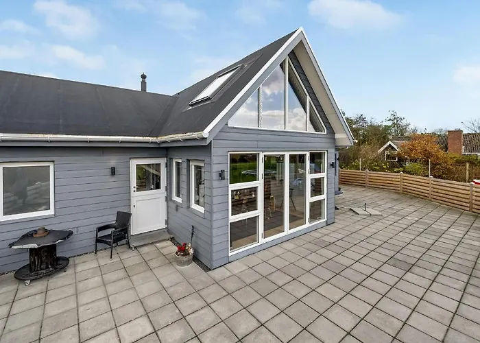 3 Bedroom Beautiful In * Vemb